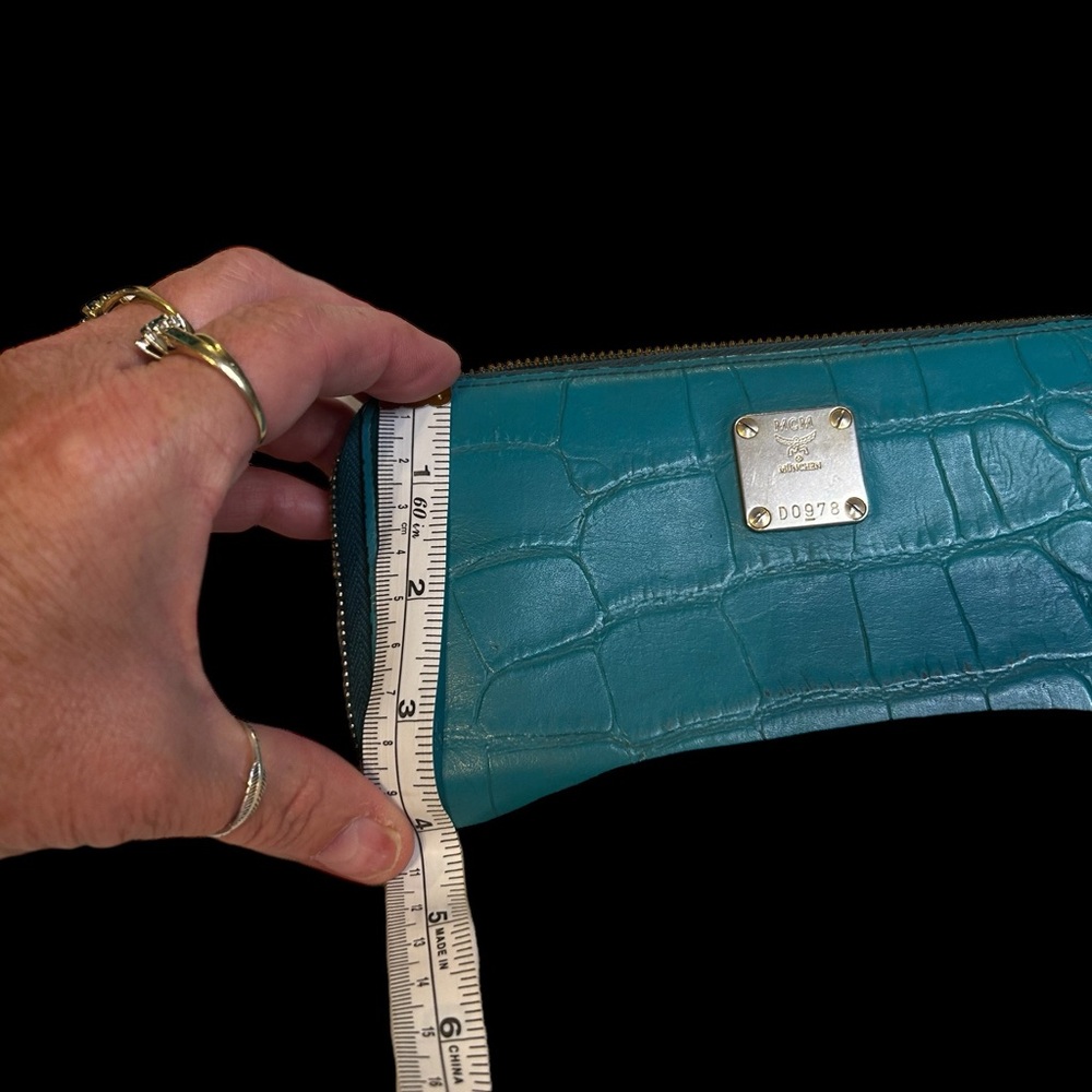 MCM TEAL LONG WALLET GUC many card slots/inside pockets .1 zipper inside pocket - Picture 8 of 13